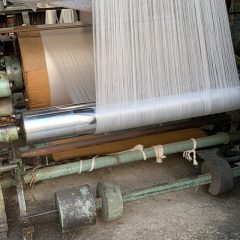 丹後縮緬の製織工場